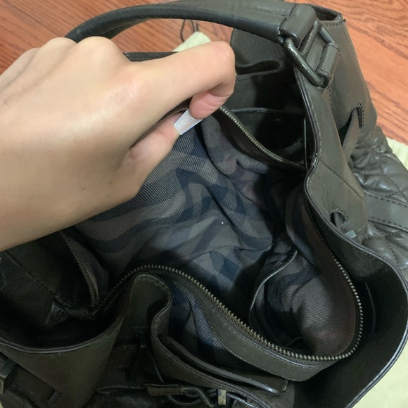 Burberry Quilted Lambskin Hobo Easton Olive Shoulder Bag - Picture 7 of 12